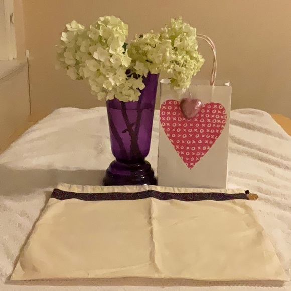 💖TORY BURCH DUST COVER 💖 - Picture 2 of 16